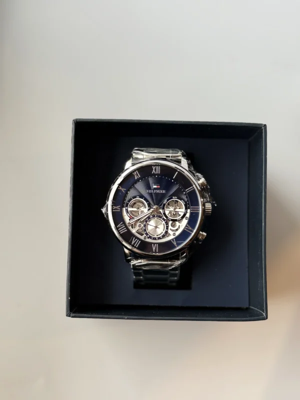 Granatowa tarcza open-heart 1710569 ze stalową bransoletą 22 mm – zdjęcie 5