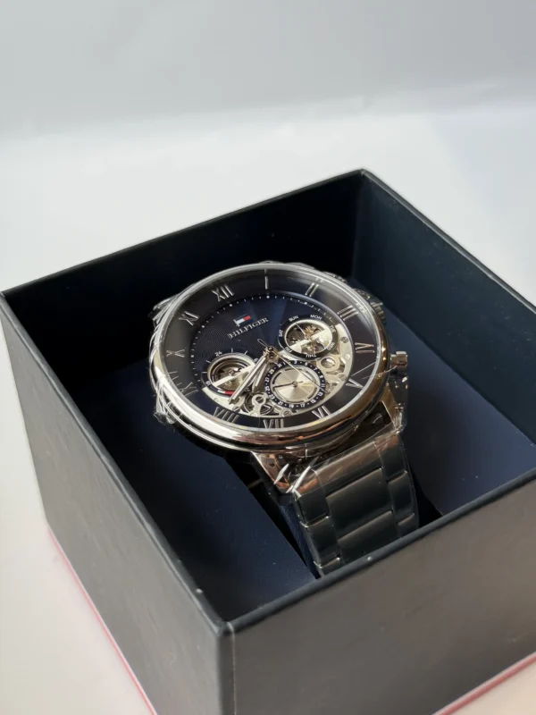 Granatowa tarcza open-heart 1710569 ze stalową bransoletą 22 mm – zdjęcie 6