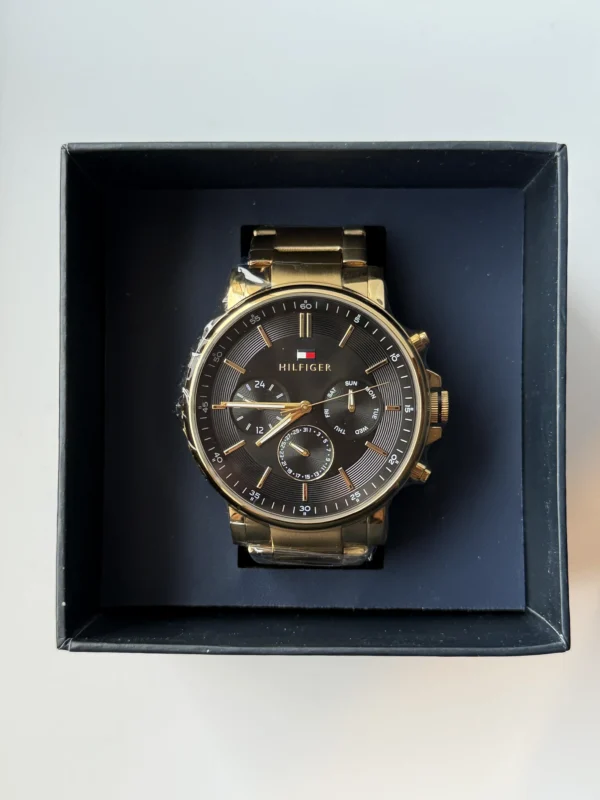 Czarna tarcza open-heart 1710589 z mesh bransoletą 22 mm – zdjęcie 2