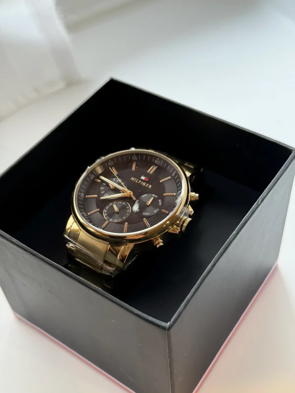 Czarna tarcza open-heart 1710589 z mesh bransoletą 22 mm – zdjęcie 3