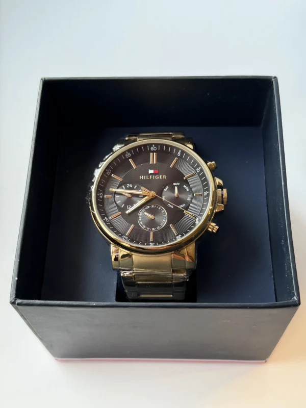 Czarna tarcza open-heart 1710589 z mesh bransoletą 22 mm – zdjęcie 5