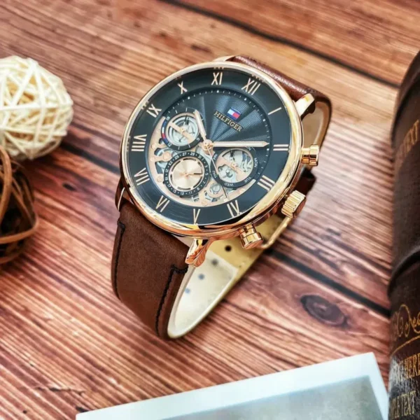 Czarna tarcza open-heart 1710566 z brązowym paskiem skórzanym 22 mm – zdjęcie 4