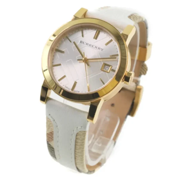 Zegarek Burberry BU9110 – ujęcie tarczy i koperty