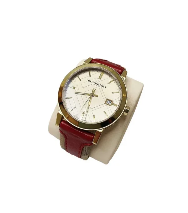 Zegarek Burberry BU9140 – ujęcie tarczy i koperty