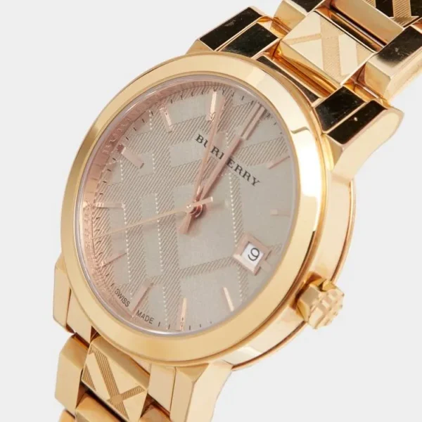 Zegarek Burberry BU9146 – ujęcie tarczy i koperty