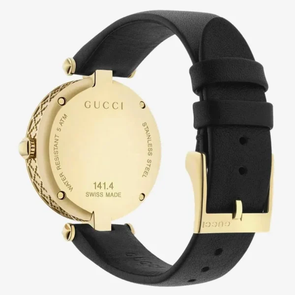 Zegarek damski Gucci Diamantissima YA141404 tarcza z kratką Gucci i stalowa koperta Ø32 mm zdjęcie 2 widok koperty i zapięcia