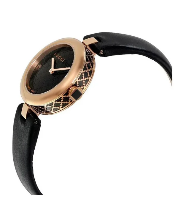 Zegarek damski Gucci Diamantissima YA141501 czarna tarcza i koperta PVD różowe złoto Ø27 mm zdjęcie 2 widok koperty i zapięcia